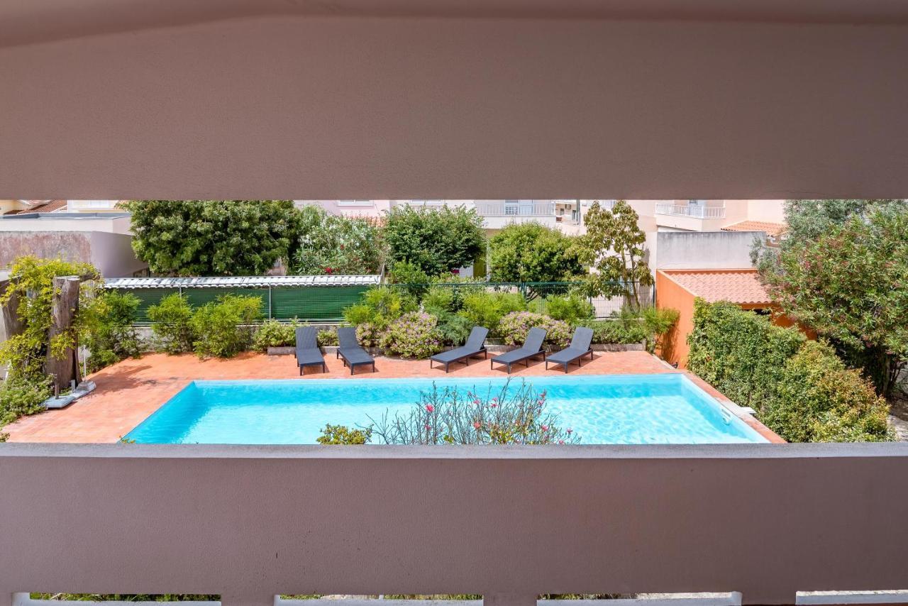 تشارنكه Vip House - Pool & Beach In Caparica المظهر الخارجي الصورة