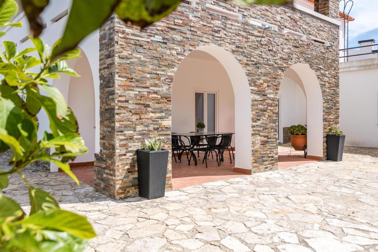 تشارنكه Vip House - Pool & Beach In Caparica المظهر الخارجي الصورة