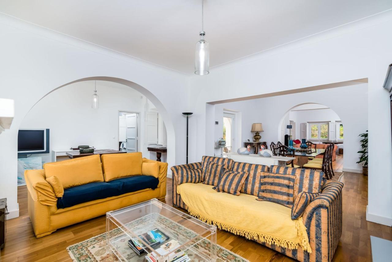 تشارنكه Vip House - Pool & Beach In Caparica المظهر الخارجي الصورة