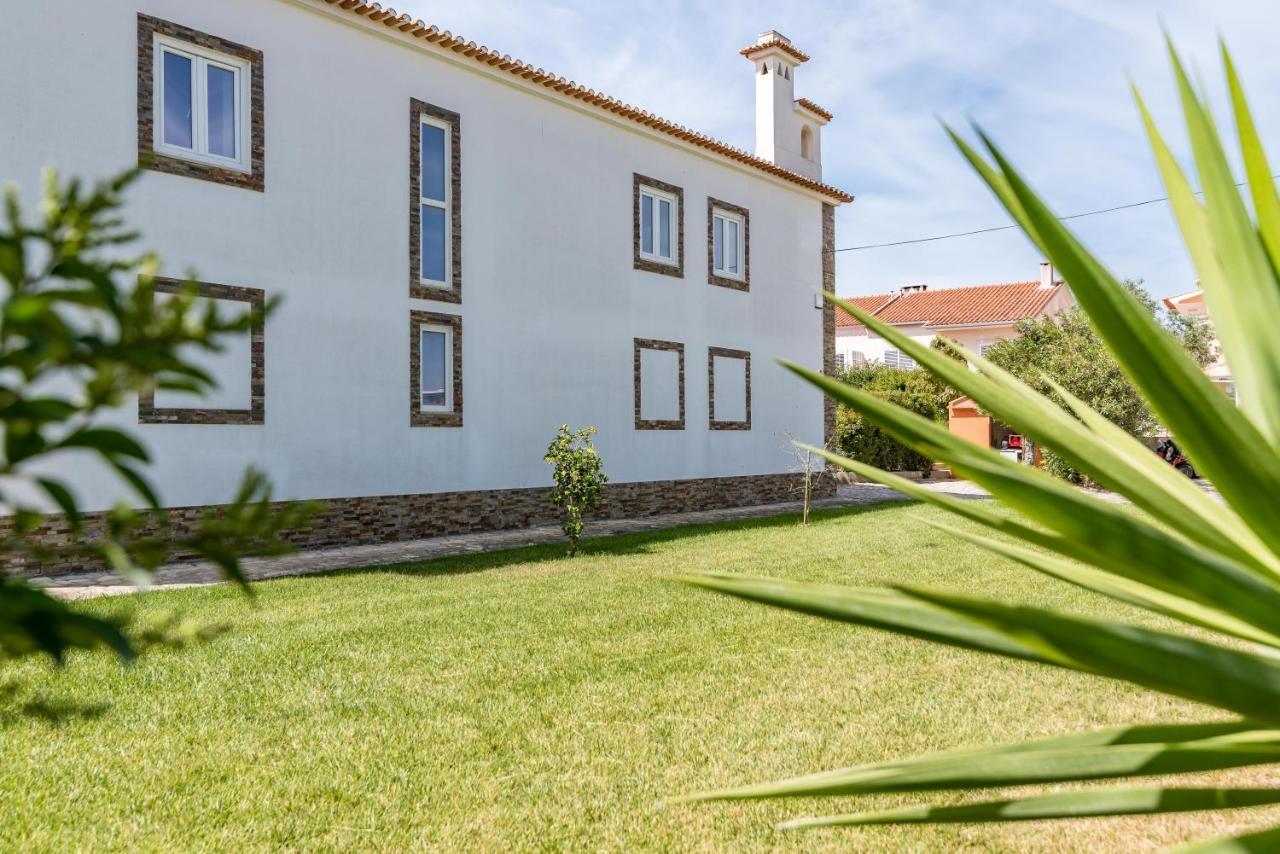 تشارنكه Vip House - Pool & Beach In Caparica المظهر الخارجي الصورة